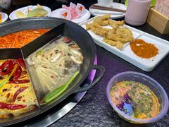 -渝里重庆火锅(航天城店)