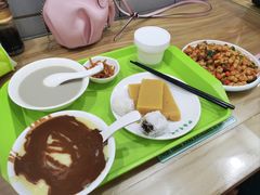 -护国寺小吃店(红莲南路店)