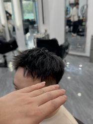 -藤野造型烫染·漂发