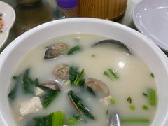 -鹏城人家海鲜酒家·23年老字号(较场尾店)