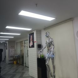 -米娜护肤造型