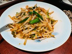 -魏铭鱼头捞饭(晋阳路店)
