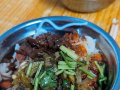 -灵山卢梅燕粉店