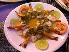 -Pakwan Restaurant & Bar