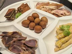 -香山湖家家宴(中山陵店)