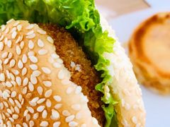 抹茶奶油红豆面包-味多美蛋糕(西安门店)