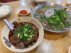 -杨三孃跷脚牛肉(美洲花园店)