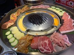 -哈哈碳都·牛肋条无限自助烤肉(台江万达店)