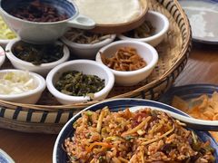 -包整·丝娃娃(一览甲秀楼风景店)