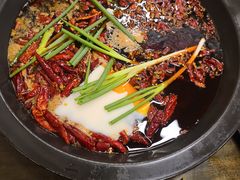 纯牛油锅底-黄潇洒老火锅(九眼桥宏济巷店)