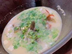 鱼汤锅底-大锅强·蒸海鲜青岛菜(吾悦广场店)