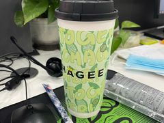 -霸王茶姬(建设路公元荟店)