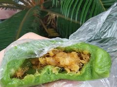 蛋黄肉松青团-沈大成(南京东路店)