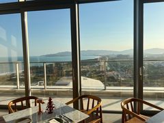 -瑰丽酒店·海吧·天际下午茶·现场DJ·天台酒吧