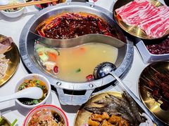 -大龙燚火锅(天安云谷店)