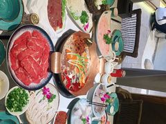 -墨居上隐·院子里火锅(峨眉店)