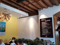 大堂-隔壁老王·家常云南菜(花巷店)