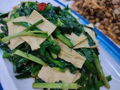 -倪氏兄弟尖椒鸡(云报华府店)