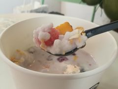 -津椰本·海南正宗椰奶清补凉(店一店)