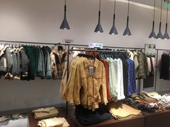 -URBAN REVIVO(七宝领展广场店)