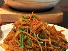 -肆海小川菜酒馆Wine Bistro (青年路店)