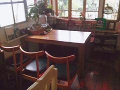 靠窗位-懒鱼时光馆(沙坪坝店)