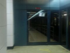 -体育场(地铁站)