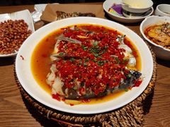 剁椒鱼头-辣得叫湘菜(四明店)