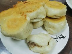 -丁红照水煎包胡辣汤