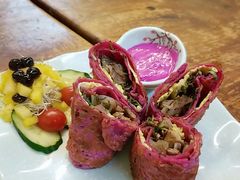火龙果卷饼-甘味食堂(素食料理/蔬食料理/恆春美食)