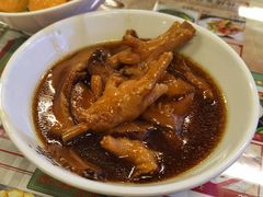 鲍汁花菇焖鸡脚-七爷清汤腩·港式餐厅(金狮广场店)