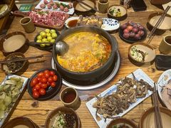 -贵厨酸汤牛肉(花果园国际中心店)