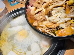 -一朵菌·野生菌探索家火锅(南亚店)