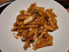 酸冬瓜炒莲藕尖-吃饭皇帝大土家民族菜(正大广场店)