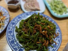 扁豆炒肉丝-小幸湖春饼(悦茂购物中心店)