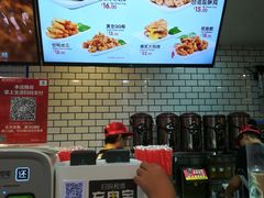 -茶太良品·奶茶研究所(中国铁建广场店)