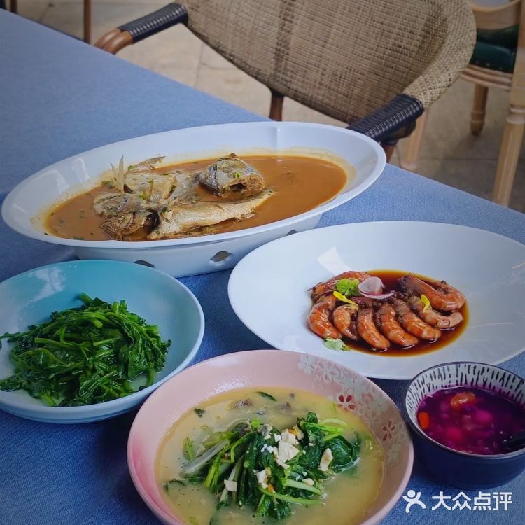 服了，为了餐厅的品质，竟然还开了一个小农场