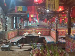 -鱼窝棚柴火铁锅炖(富山屯店)