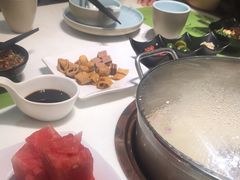 -洪氏嗨捞·猪肚鸡火锅(阳光天地店)