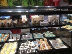 零售区-罗莎蛋糕(魔法师司门口店)