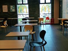 -麦当劳(石坝服务区店)