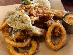 -ROAST coffee & eatery