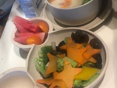 -云海肴·汽锅鸡·云南菜(天山百盛优客店)