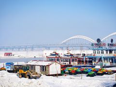 -人民防洪胜利纪念塔