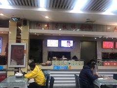 -红鼻子桂林米粉(金唐新光界店)