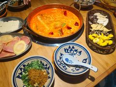 -洱火云南酸菜牛肉火锅(石景山当代商城店)
