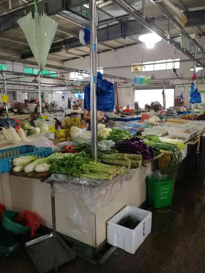 港口农贸市场-"去安吉滑雪,临时想买笋回家,就去逛了逛,.