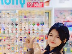 -泡泡玛特POPMART(上海环球港店)