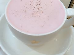 草莓牛奶-法桐蛋糕·手作面包(万象城店)