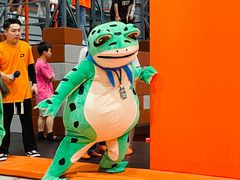 -极限PLAY运动娱乐新世界·团建派对潮玩休闲馆·室内蹦极高空游乐园